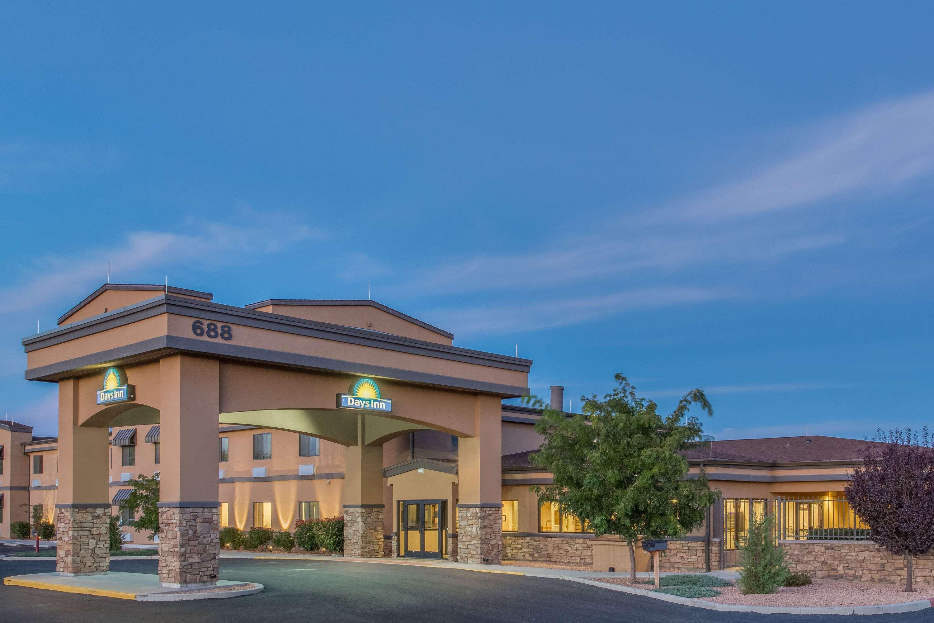 Days Inn By Wyndham Chino Valley מראה חיצוני תמונה